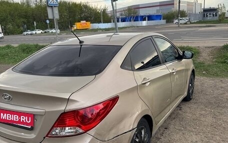 Hyundai Solaris II рестайлинг, 2013 год, 520 000 рублей, 4 фотография
