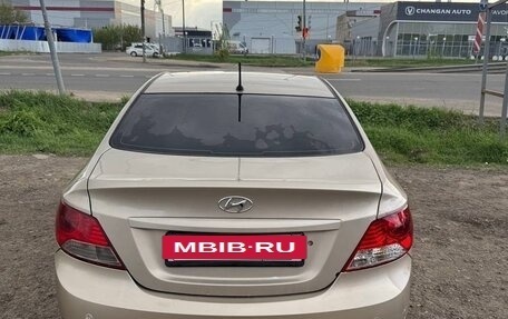 Hyundai Solaris II рестайлинг, 2013 год, 520 000 рублей, 3 фотография