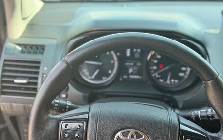Toyota Land Cruiser Prado 150 рестайлинг 2, 2014 год, 2 900 000 рублей, 6 фотография