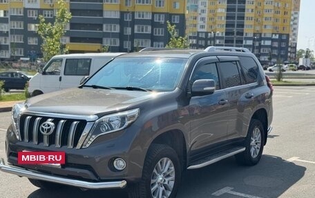 Toyota Land Cruiser Prado 150 рестайлинг 2, 2014 год, 2 900 000 рублей, 4 фотография