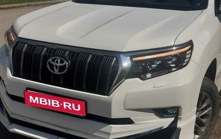 Toyota Land Cruiser Prado 150 рестайлинг 2, 2019 год, 4 099 000 рублей, 3 фотография