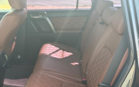 Toyota Land Cruiser Prado 150 рестайлинг 2, 2014 год, 2 900 000 рублей, 9 фотография