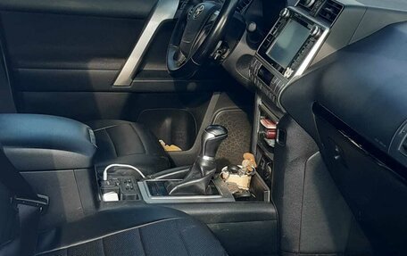 Toyota Land Cruiser Prado 150 рестайлинг 2, 2019 год, 4 099 000 рублей, 4 фотография