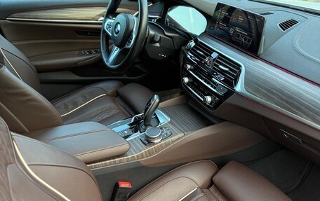 BMW 5 серия, 2019 год, 4 890 000 рублей, 11 фотография
