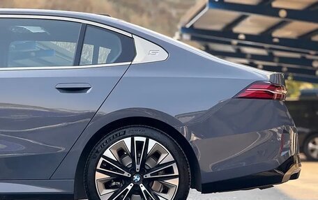 BMW 5 серия, 2024 год, 7 600 000 рублей, 9 фотография