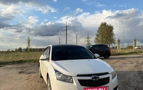 Chevrolet Cruze II, 2012 год, 500 000 рублей, 3 фотография