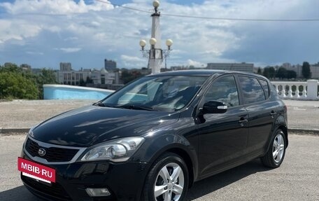 KIA cee'd I рестайлинг, 2011 год, 685 000 рублей, 2 фотография