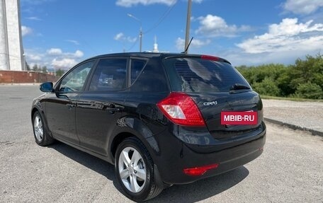KIA cee'd I рестайлинг, 2011 год, 685 000 рублей, 4 фотография