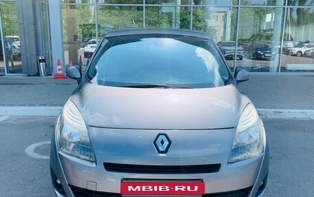 Renault Scenic III, 2010 год, 680 000 рублей, 2 фотография