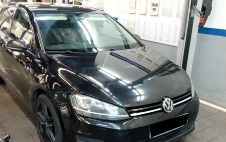 Volkswagen Golf VII, 2013 год, 1 050 000 рублей, 2 фотография