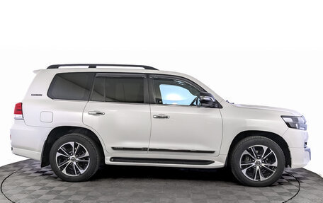 Toyota Land Cruiser 200, 2021 год, 9 150 000 рублей, 4 фотография
