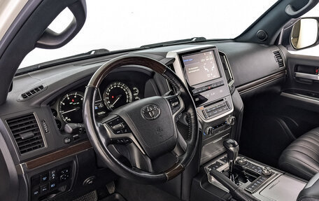 Toyota Land Cruiser 200, 2021 год, 9 150 000 рублей, 15 фотография