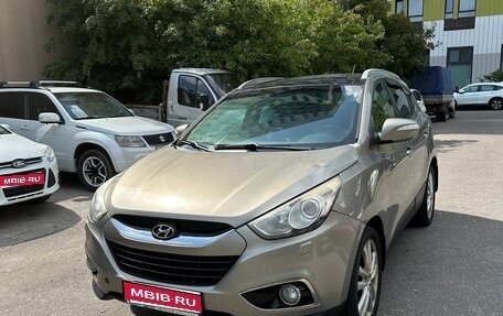 Hyundai ix35 I рестайлинг, 2010 год, 1 030 000 рублей, 1 фотография