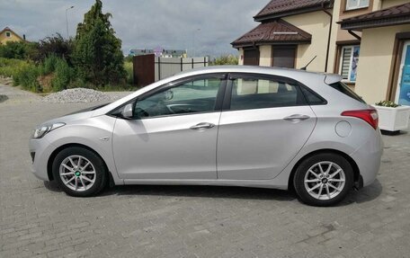 Hyundai i30 II рестайлинг, 2013 год, 940 000 рублей, 2 фотография