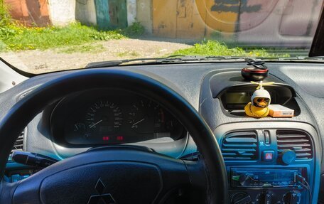 Mitsubishi Carisma I, 2003 год, 350 000 рублей, 12 фотография