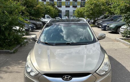 Hyundai ix35 I рестайлинг, 2010 год, 1 030 000 рублей, 2 фотография