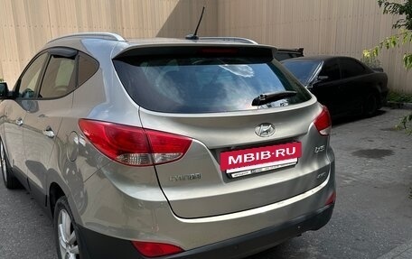 Hyundai ix35 I рестайлинг, 2010 год, 1 030 000 рублей, 4 фотография