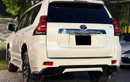 Toyota Land Cruiser Prado 150 рестайлинг 2, 2021 год, 4 580 000 рублей, 3 фотография