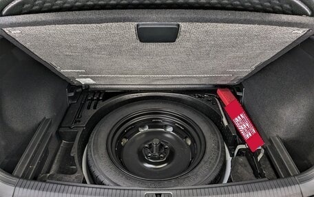 Volkswagen Tiguan II, 2020 год, 2 380 000 рублей, 11 фотография