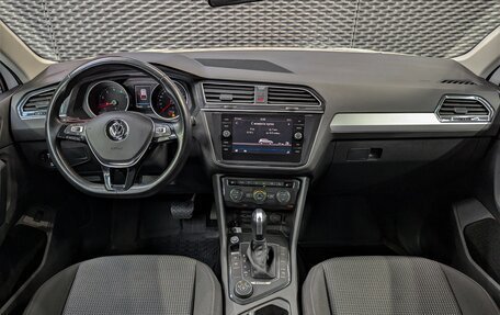 Volkswagen Tiguan II, 2020 год, 2 380 000 рублей, 22 фотография