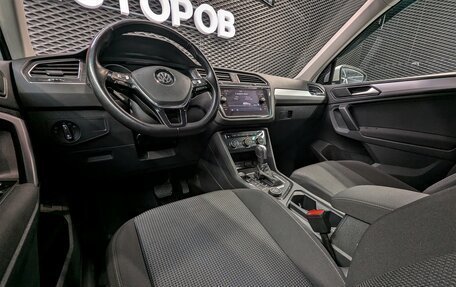 Volkswagen Tiguan II, 2020 год, 2 380 000 рублей, 26 фотография