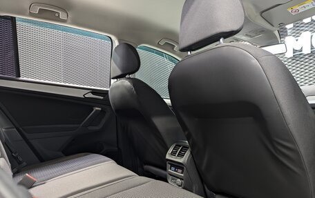 Volkswagen Tiguan II, 2020 год, 2 380 000 рублей, 39 фотография