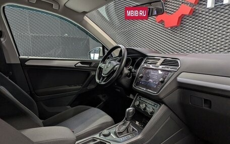 Volkswagen Tiguan II, 2020 год, 2 380 000 рублей, 35 фотография