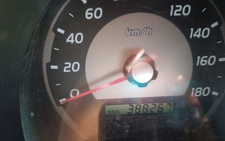 Toyota Hilux Surf IV, 2003 год, 1 350 000 рублей, 2 фотография