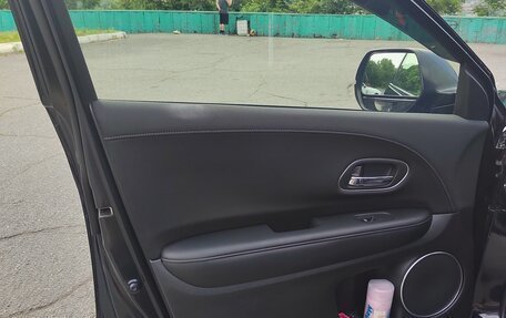 Honda Vezel, 2018 год, 1 900 000 рублей, 20 фотография