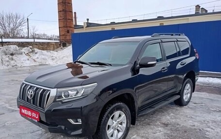 Toyota Land Cruiser Prado 150 рестайлинг 2, 2018 год, 4 800 000 рублей, 1 фотография