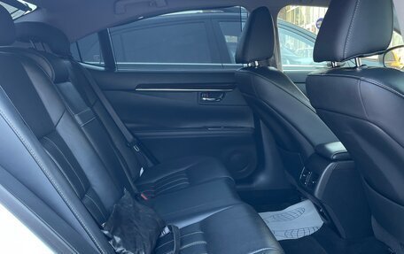 Lexus ES VII, 2016 год, 3 000 000 рублей, 25 фотография