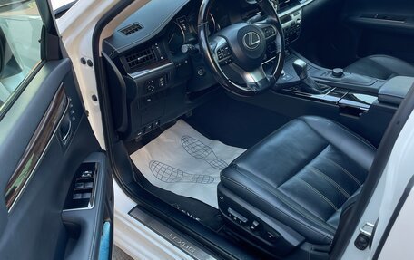 Lexus ES VII, 2016 год, 3 000 000 рублей, 13 фотография