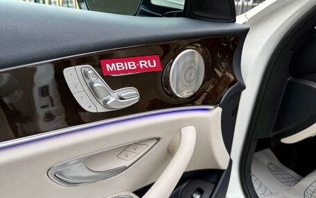 Mercedes-Benz E-Класс, 2022 год, 4 300 000 рублей, 7 фотография