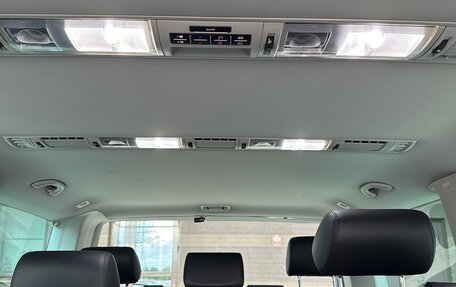 Volkswagen Multivan T6 рестайлинг, 2016 год, 3 500 000 рублей, 9 фотография