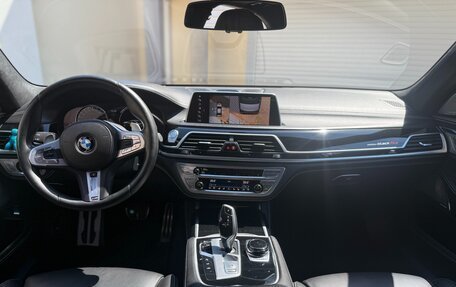 BMW 7 серия, 2018 год, 5 500 000 рублей, 3 фотография