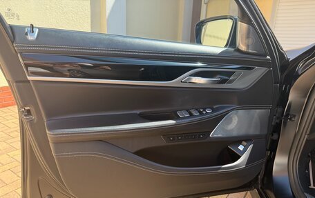 BMW 7 серия, 2018 год, 5 500 000 рублей, 19 фотография