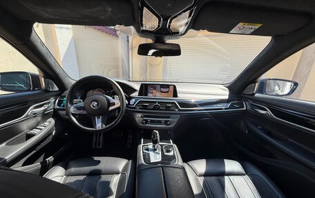 BMW 7 серия, 2018 год, 5 500 000 рублей, 14 фотография