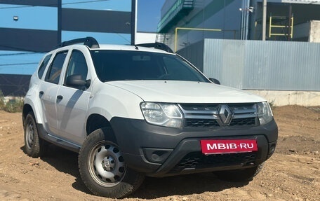 Renault Duster I рестайлинг, 2017 год, 999 000 рублей, 3 фотография