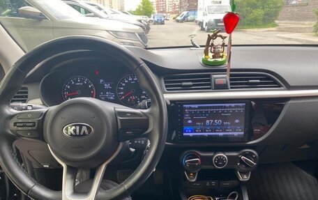 KIA Rio IV, 2018 год, 1 900 000 рублей, 14 фотография