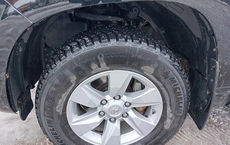 Toyota Land Cruiser Prado 150 рестайлинг 2, 2018 год, 4 800 000 рублей, 13 фотография