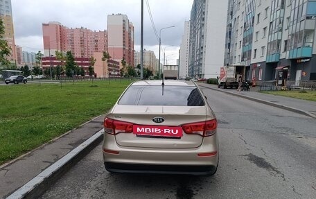KIA Rio III рестайлинг, 2015 год, 550 000 рублей, 5 фотография