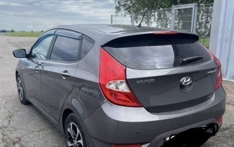 Hyundai Solaris II рестайлинг, 2012 год, 760 000 рублей, 4 фотография