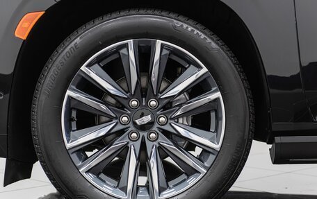 Cadillac Escalade V, 2023 год, 14 890 000 рублей, 18 фотография