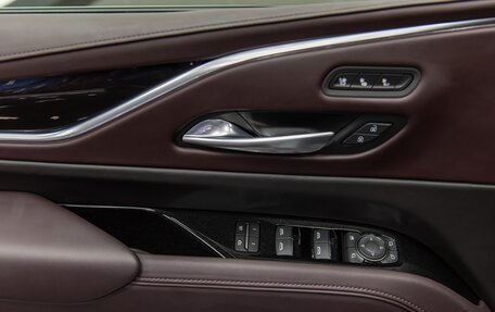 Cadillac Escalade V, 2023 год, 14 890 000 рублей, 20 фотография