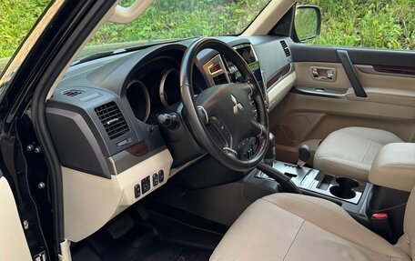 Mitsubishi Pajero IV, 2021 год, 4 100 000 рублей, 10 фотография