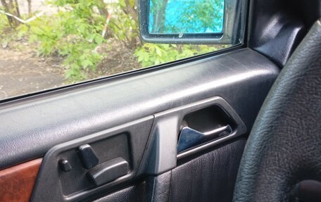 Mercedes-Benz E-Класс, 1995 год, 900 000 рублей, 4 фотография