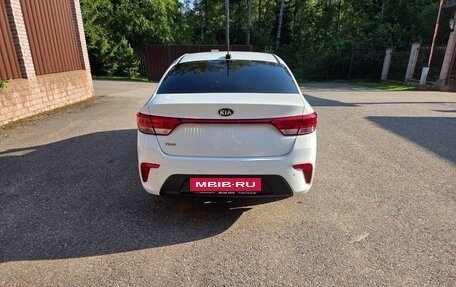 KIA Rio IV, 2018 год, 1 590 000 рублей, 7 фотография
