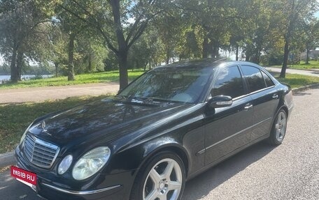 Mercedes-Benz E-Класс, 2003 год, 1 150 000 рублей, 5 фотография