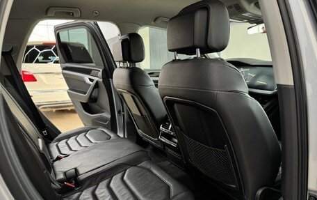 Volkswagen Touareg III, 2018 год, 5 150 000 рублей, 17 фотография