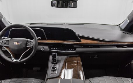 Cadillac Escalade V, 2023 год, 14 790 000 рублей, 13 фотография